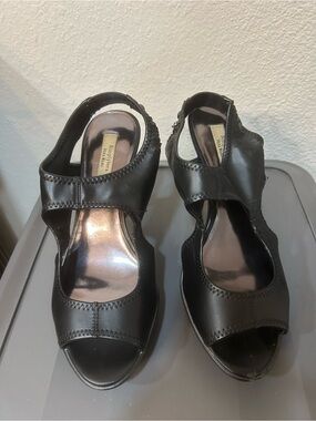 Simply Vera Vera Wang Black Open-Toe Elastic Slingback Heels